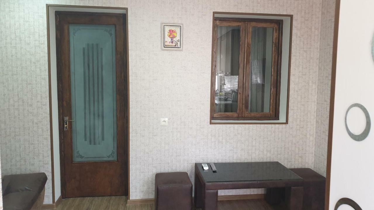 Comfort Tiflis Exterior foto