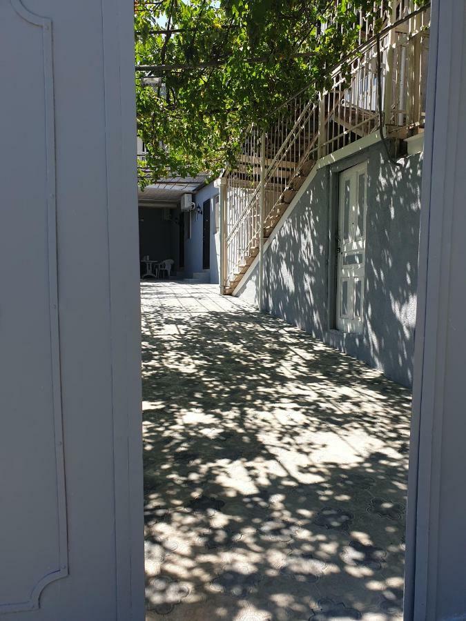 Comfort Tiflis Exterior foto